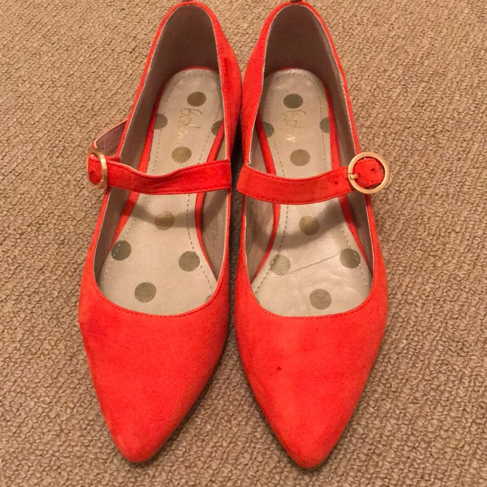 Coral red Mary Jane flats w 1 inch heel